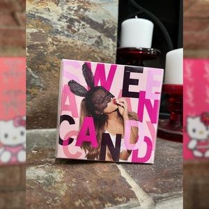 Ariana Grande Sweet Like Candy